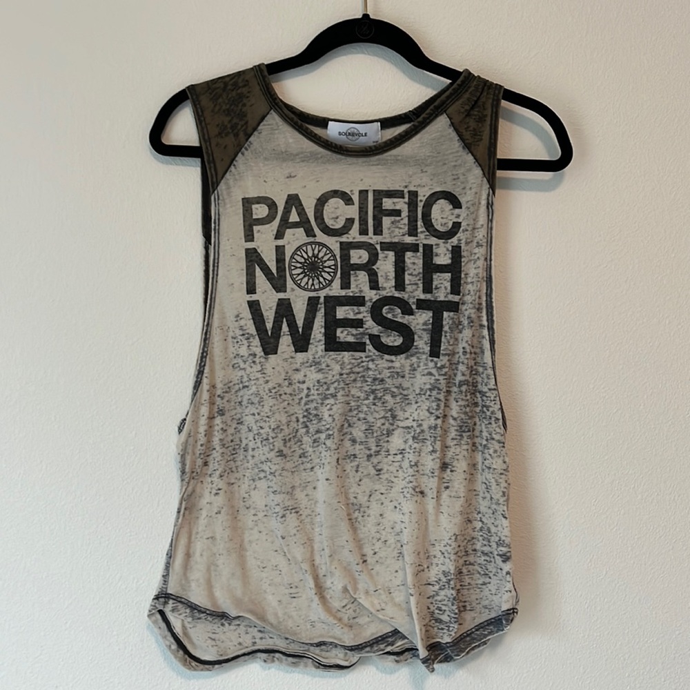 SoulCycle tank top, women’s large